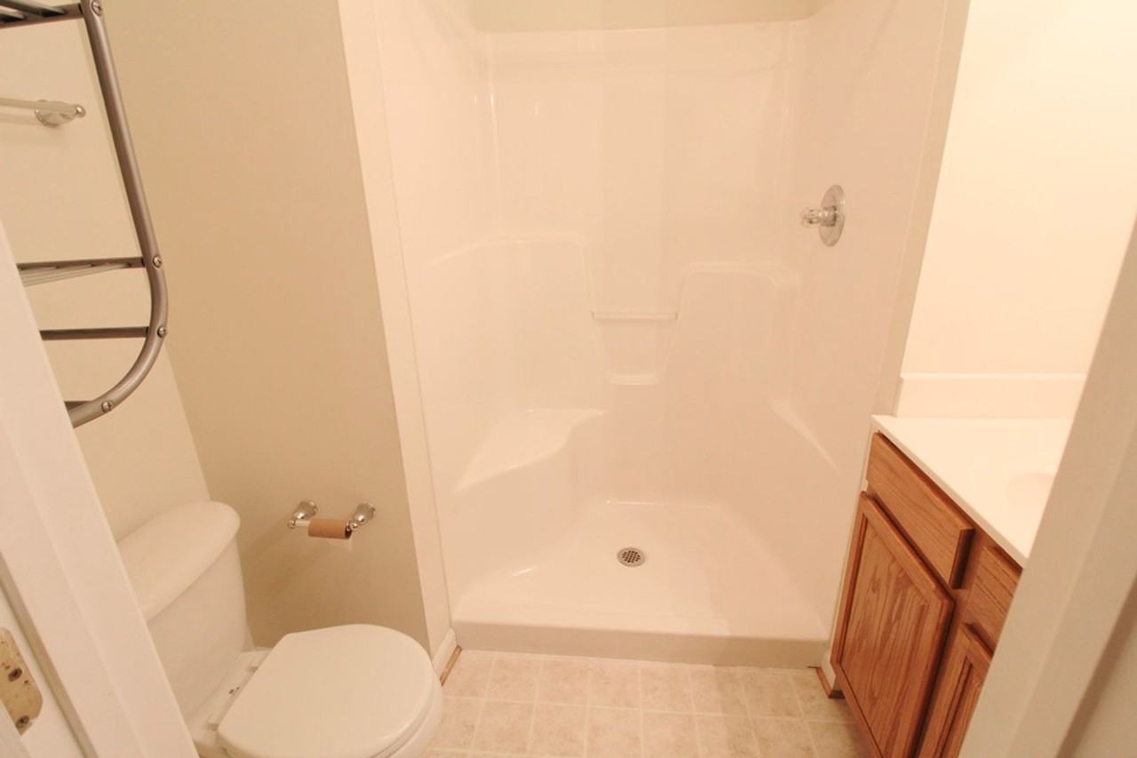 351 Emerson Ln - Photo 3 of 25