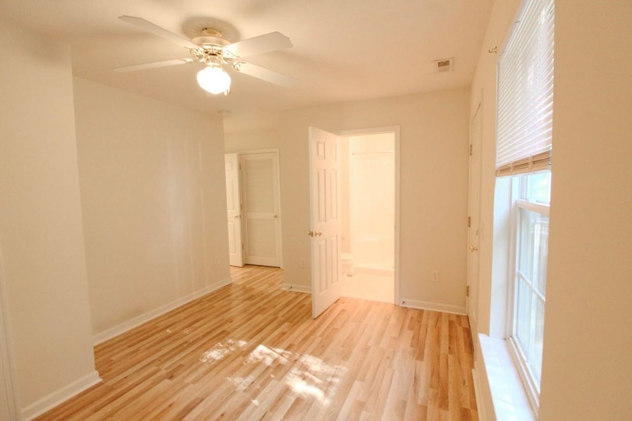 351 Emerson Ln - Photo 5 of 25