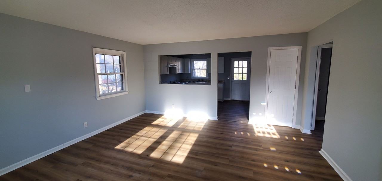 1801 Willomore St - Photo 3 of 5