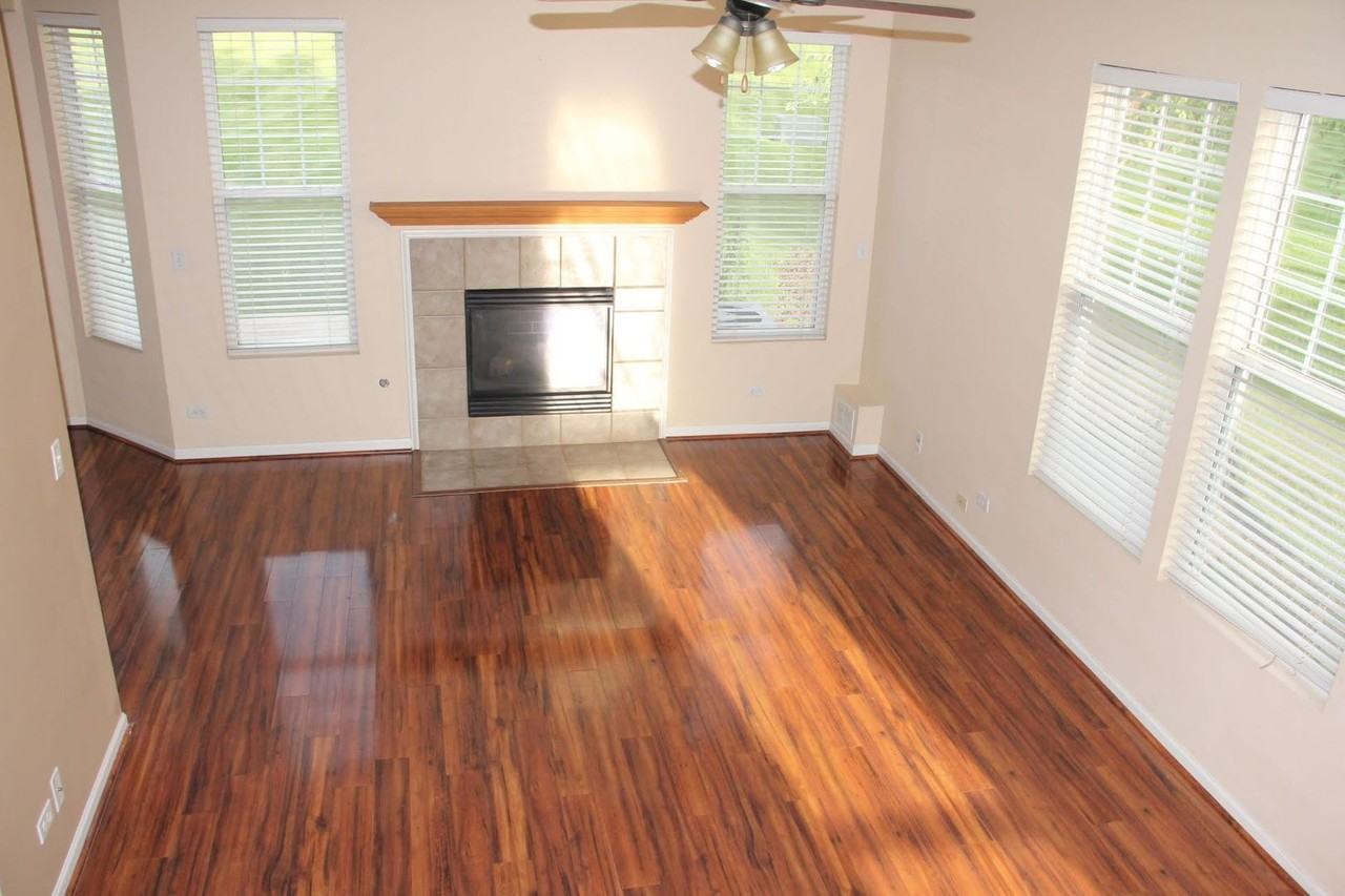 1912 Cobblestone Dr - Photo 5 of 20