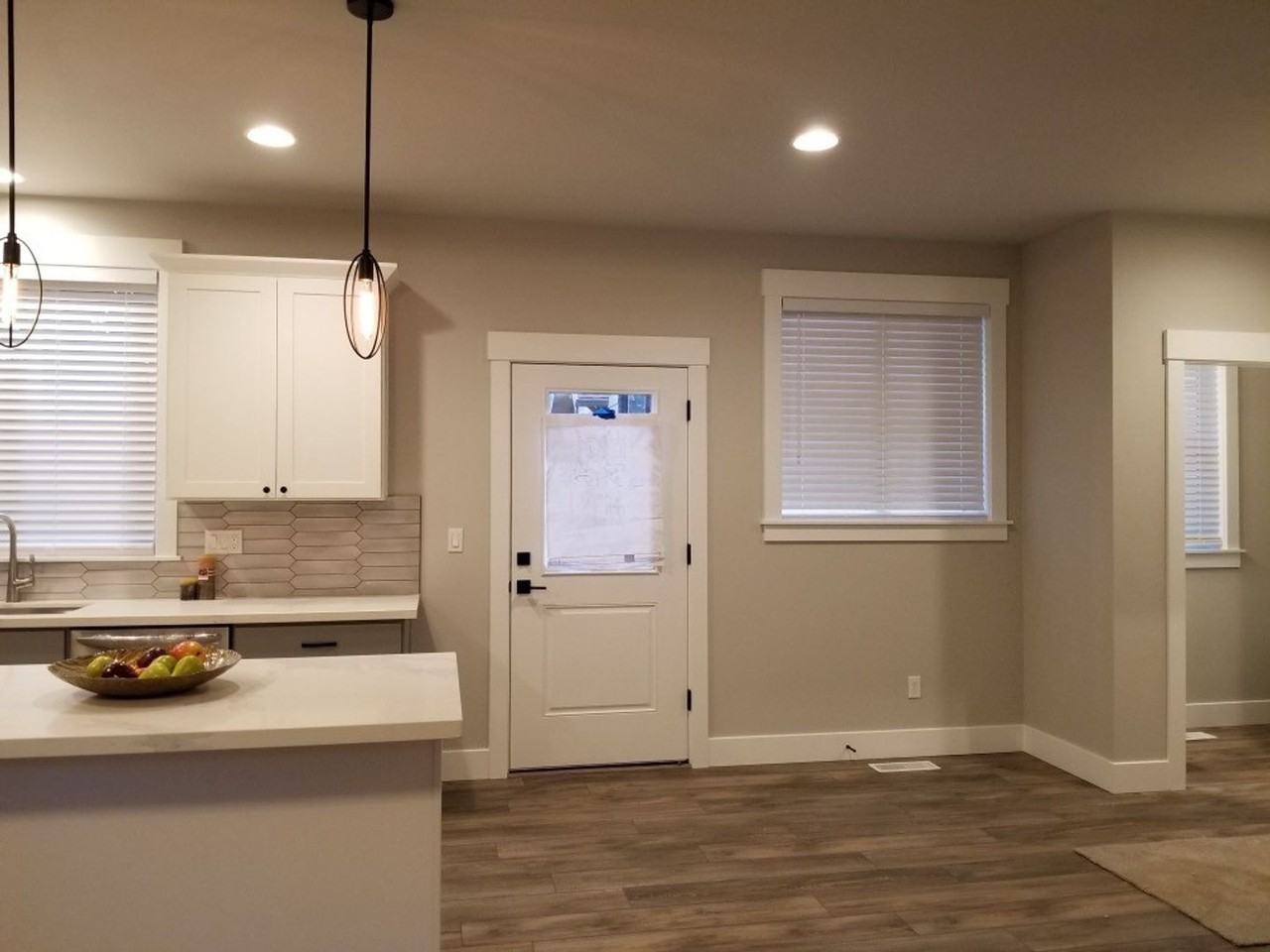 12984 Se Market St - Photo 3 of 12