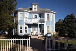 featured image of 7207 Grandview Ave