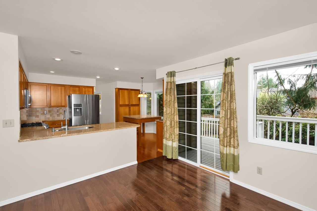 23011 Ne 14th St - Photo 7 of 18