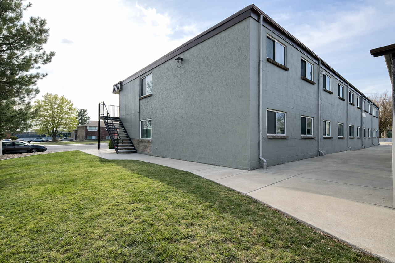 Carmen Rosa - Photo 3 of 37