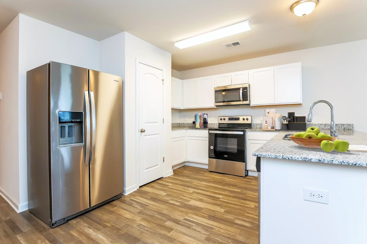 869 Nursery Ridge Dr - Photo 5 of 24