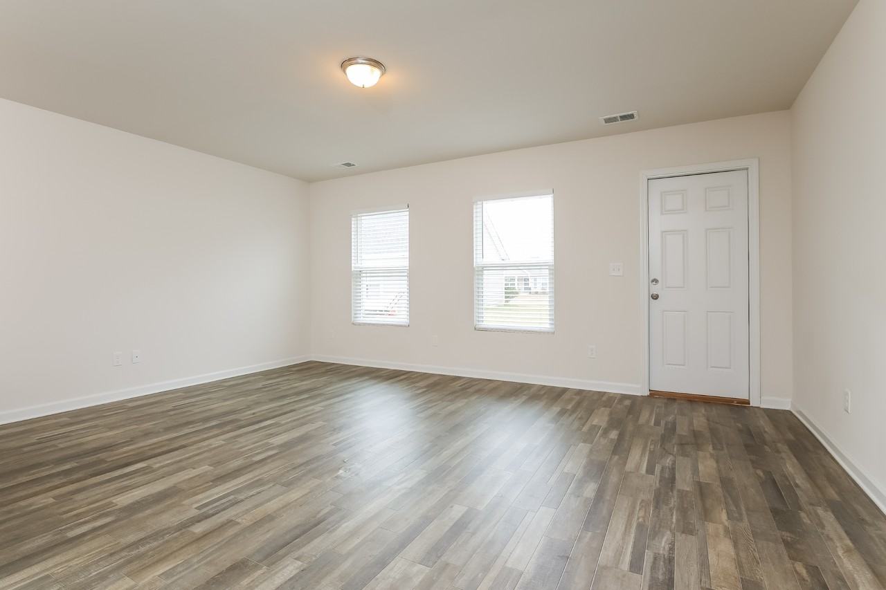 869 Nursery Ridge Dr - Photo 7 of 24