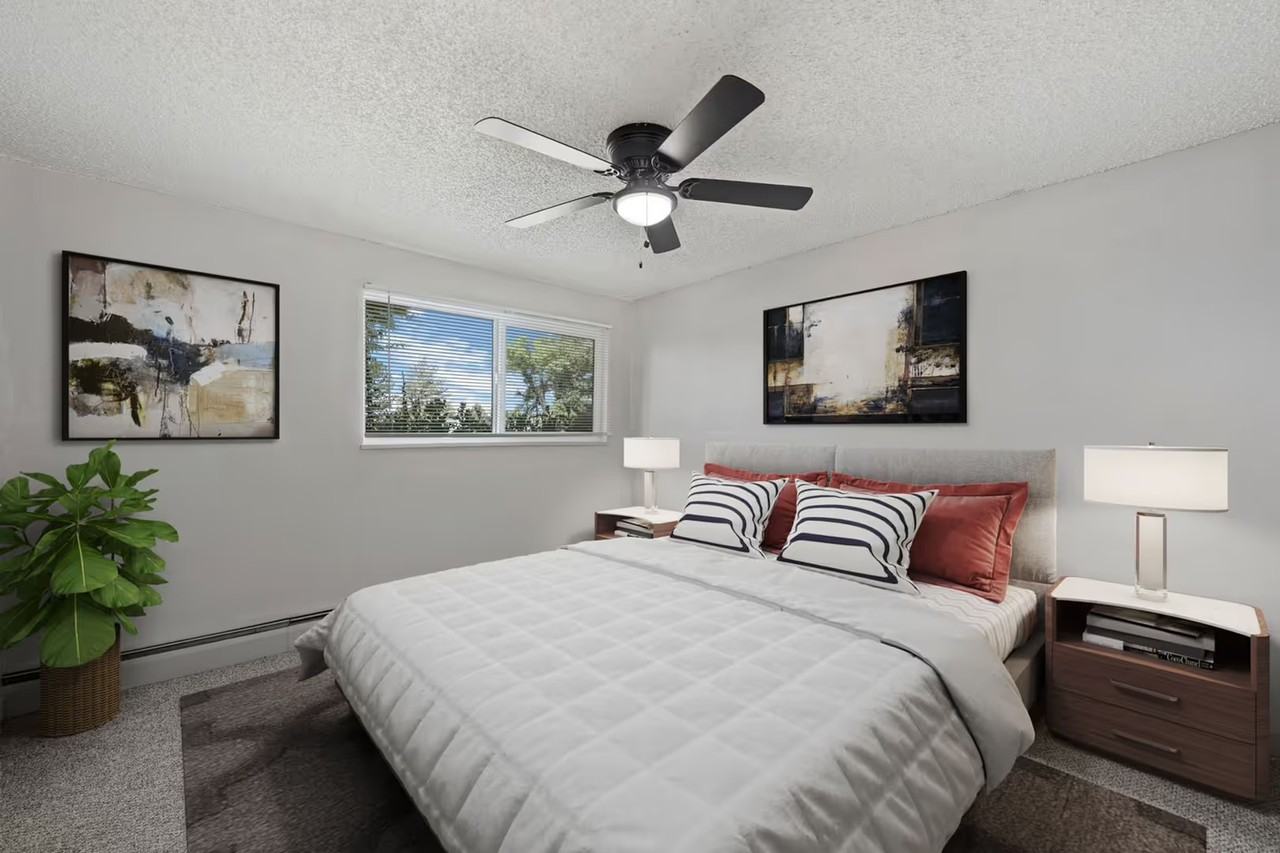 Sunstone Apartments - Photo 6 of 45