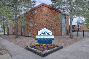 featured image of 1429 Potter Dr