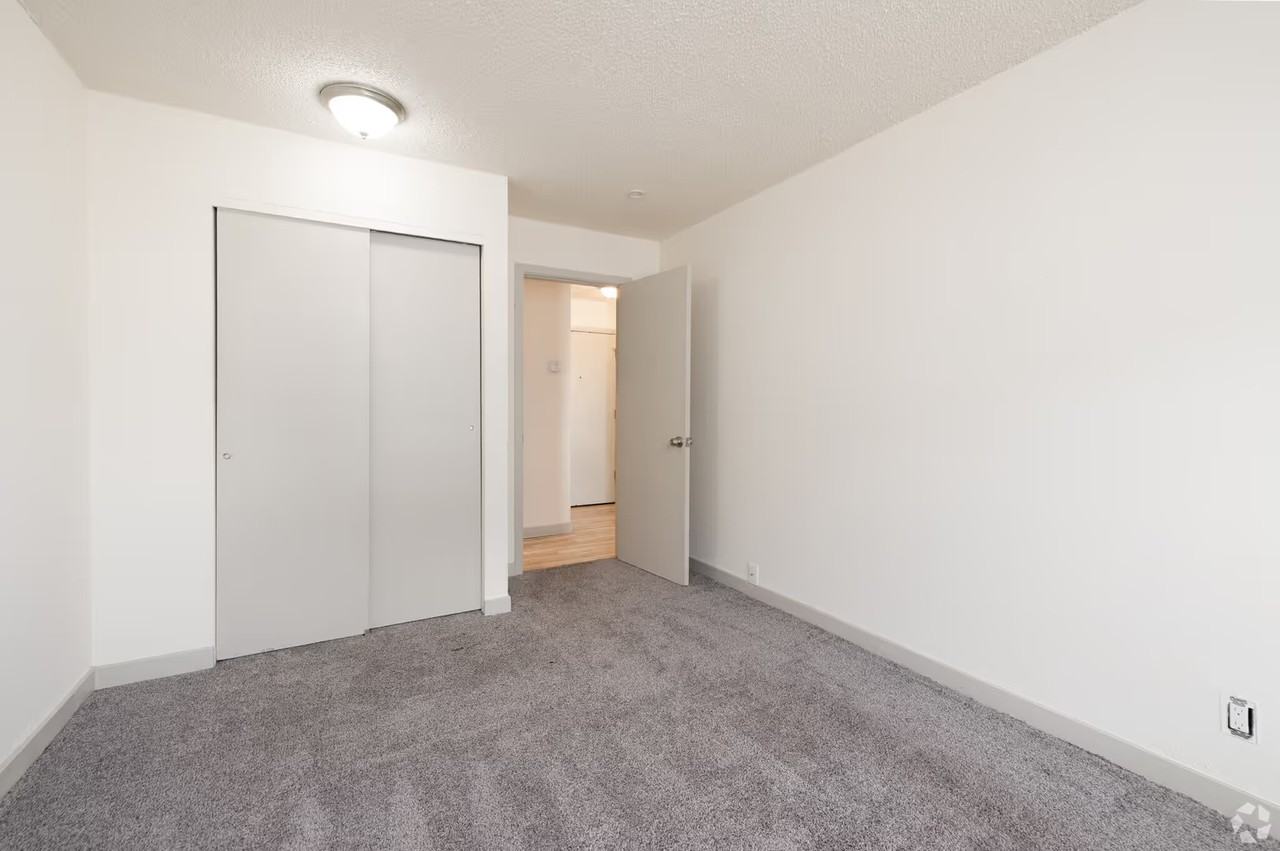 Olympic Square - Photo 3 of 8