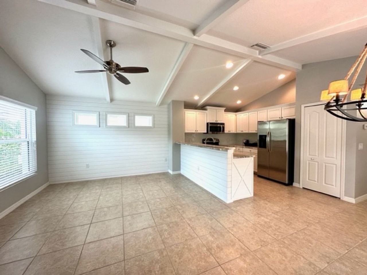 4815 Woodbrook Dr - Photo 3 of 33