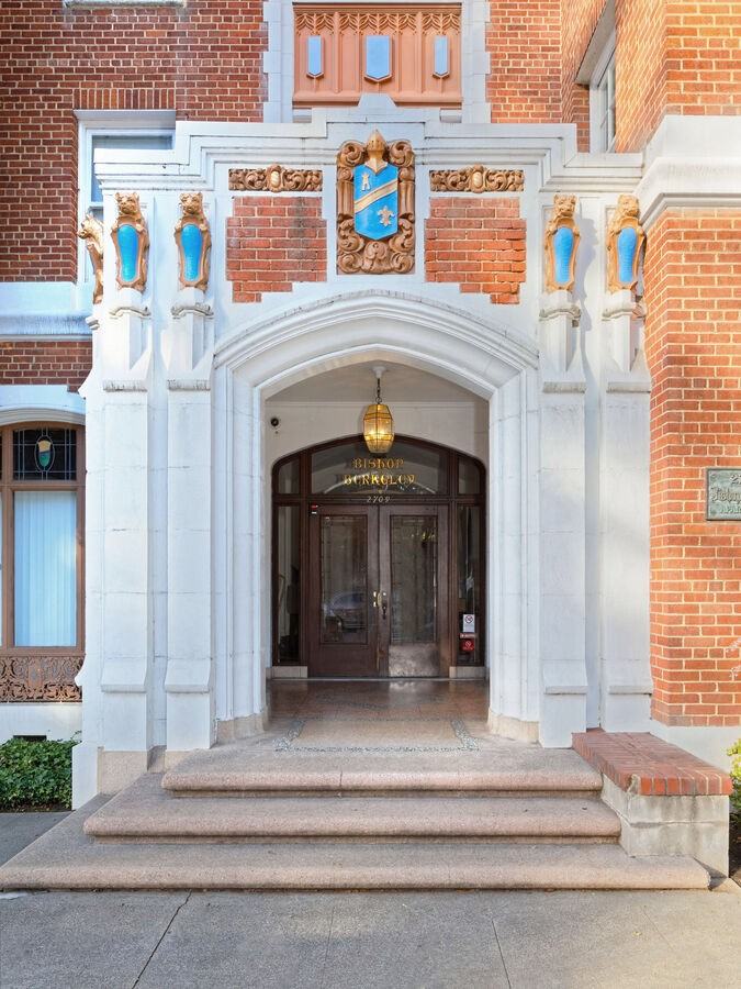 2709 Dwight Way Bishop - Photo 2 of 29