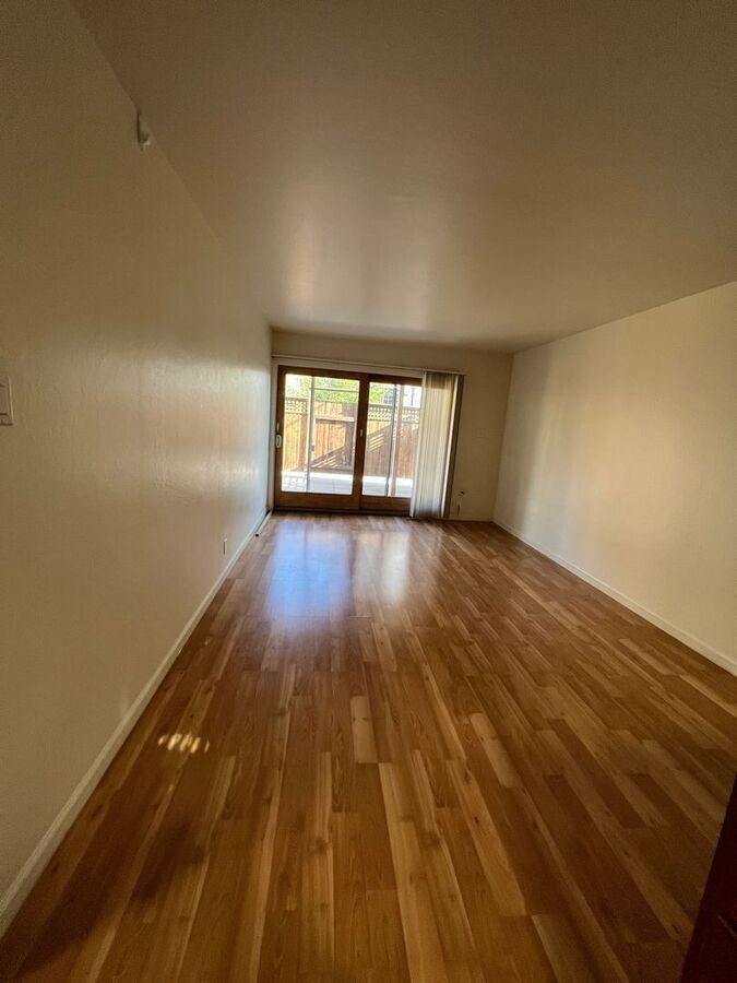 2255 Hearst - Photo 4 of 22