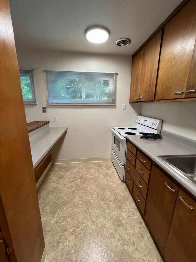 2255 Hearst - Photo 5 of 22