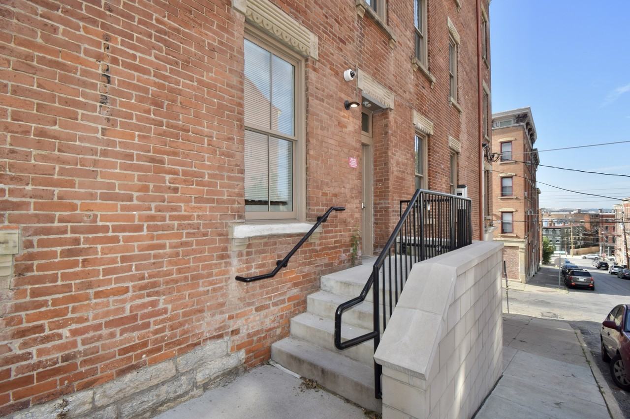 100 E Clifton Avenue - Photo 2 of 22