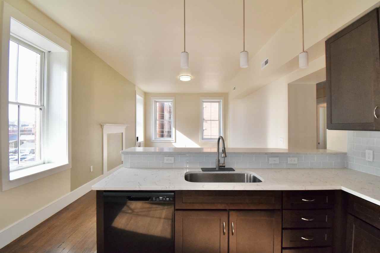 100 E Clifton Avenue - Photo 6 of 22