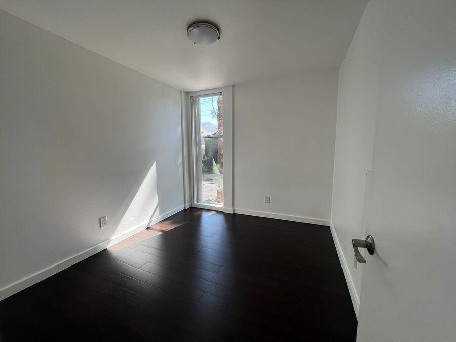 2240 Blake St - Photo 5 of 50