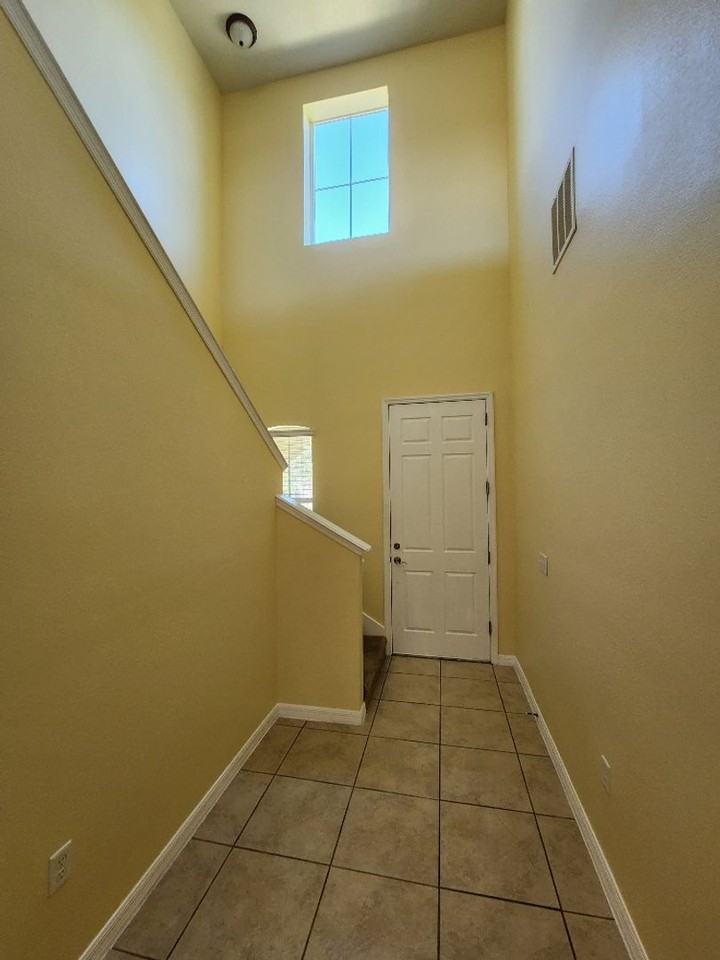 2900 Aqua Virgo Loop - Photo 3 of 27