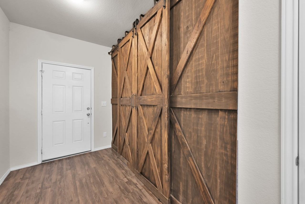 4340 S Amber Ruse Ct - Photo 6 of 39