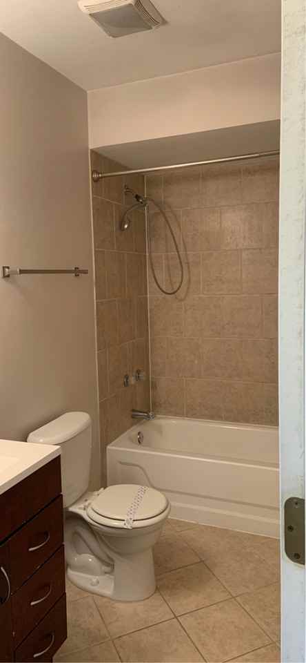 CENTENNIAL 4311-4313 - Photo 4 of 11