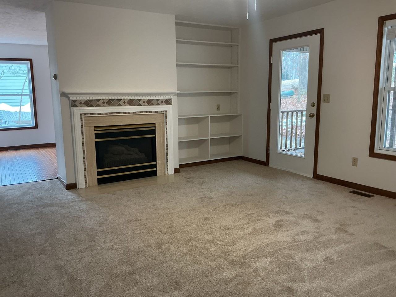 504 Mt Pleasant Dr - Photo 7 of 20