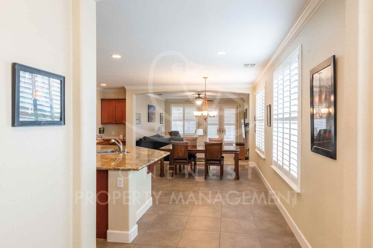 1360 Rawlings Ln - Photo 4 of 20