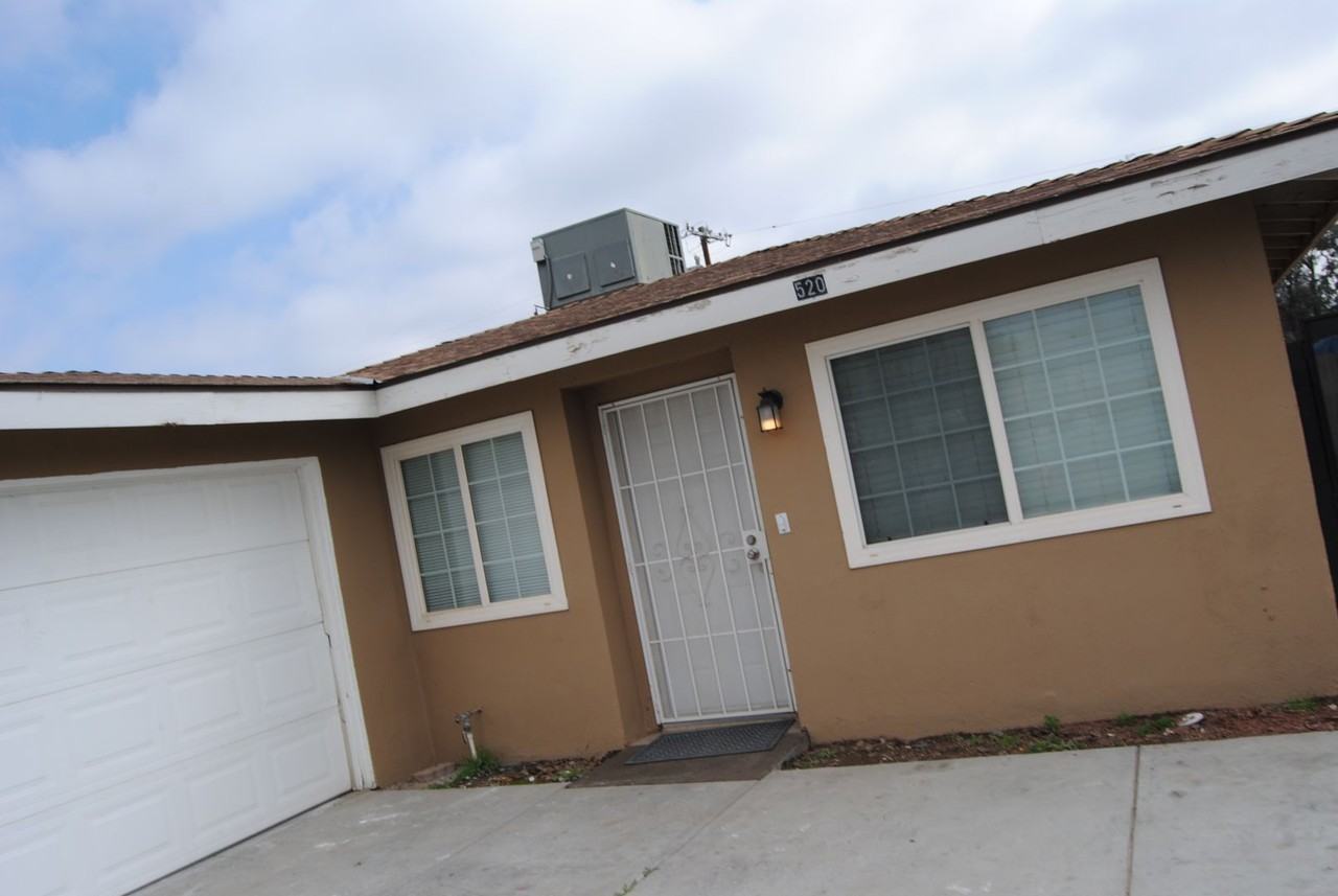 520 Delfino Ln - Photo 2 of 16