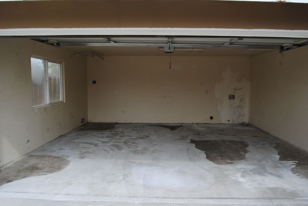 520 Delfino Ln - Photo 5 of 16