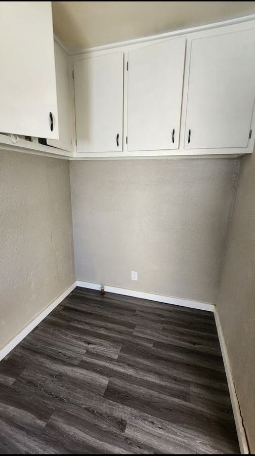 1766 Selkirk St - Photo 3 of 7