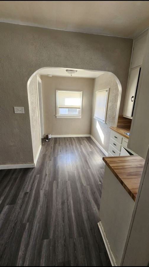 1766 Selkirk St - Photo 5 of 7