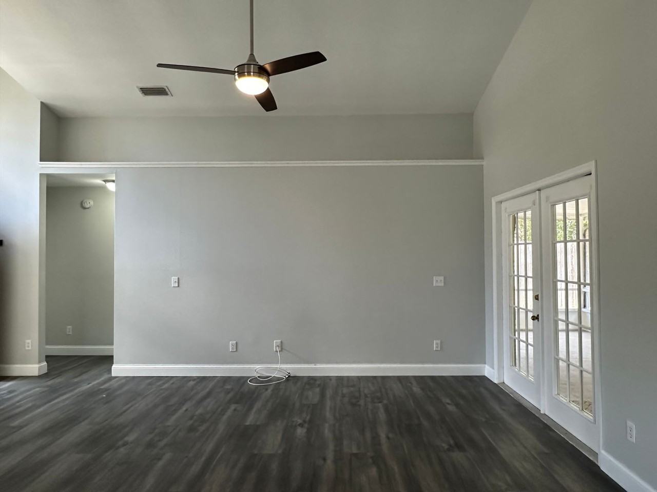 1073 Country Cove Ct - Photo 2 of 25