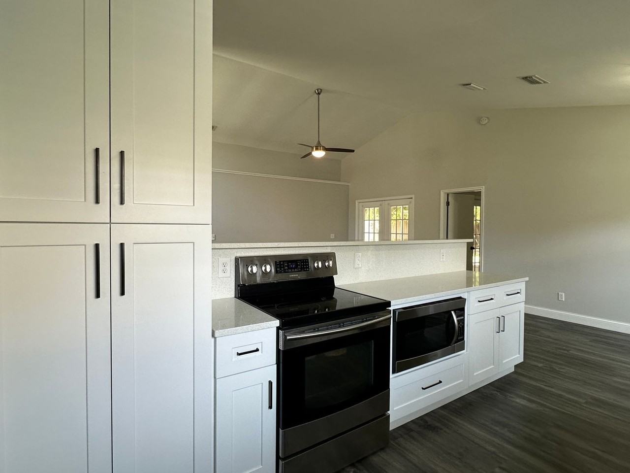 1073 Country Cove Ct - Photo 5 of 25