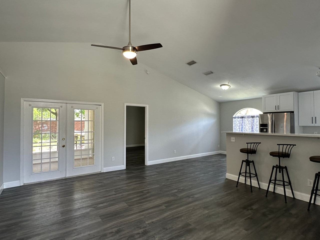 1073 Country Cove Ct - Photo 6 of 25