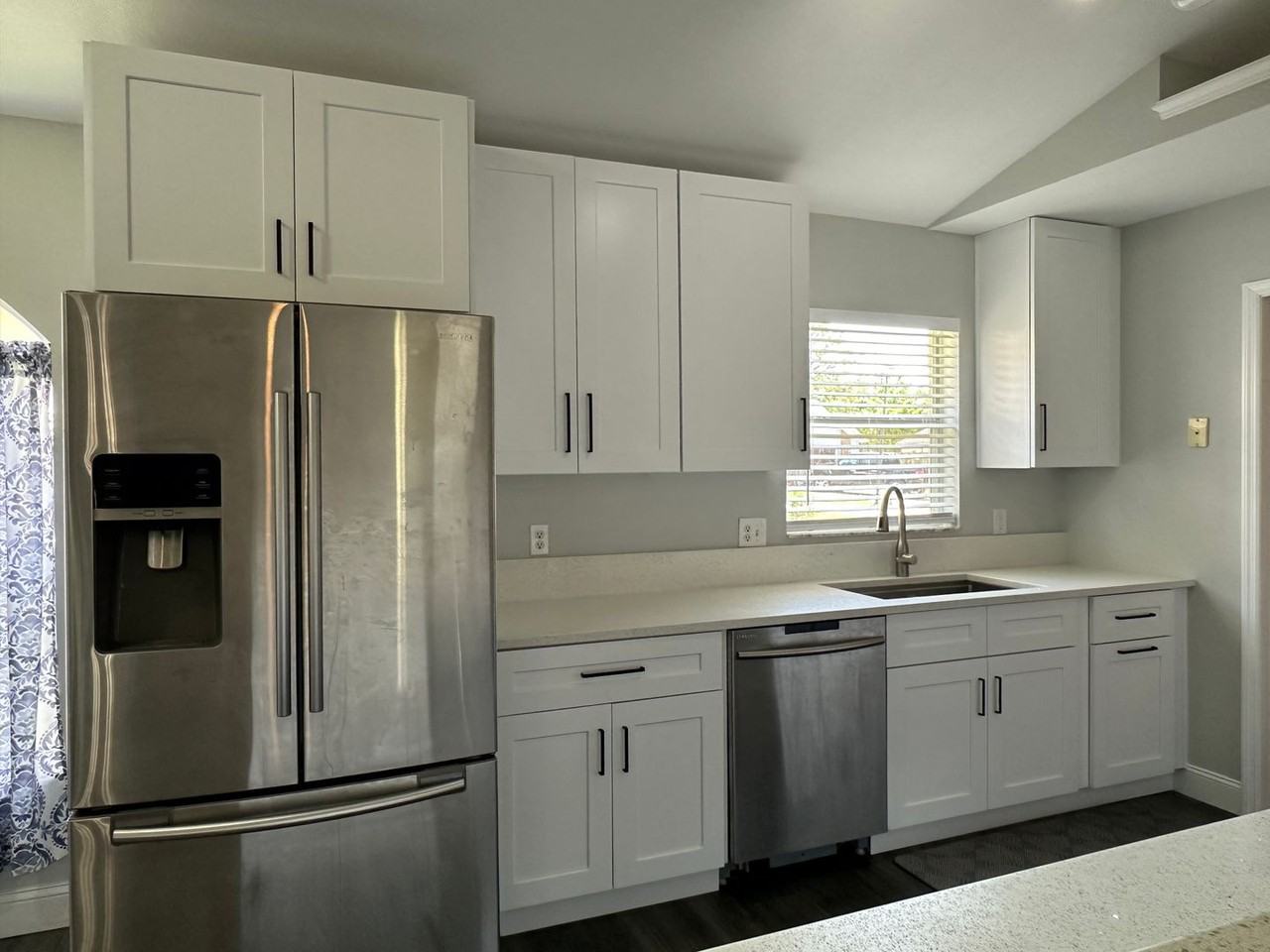 1073 Country Cove Ct - Photo 7 of 25