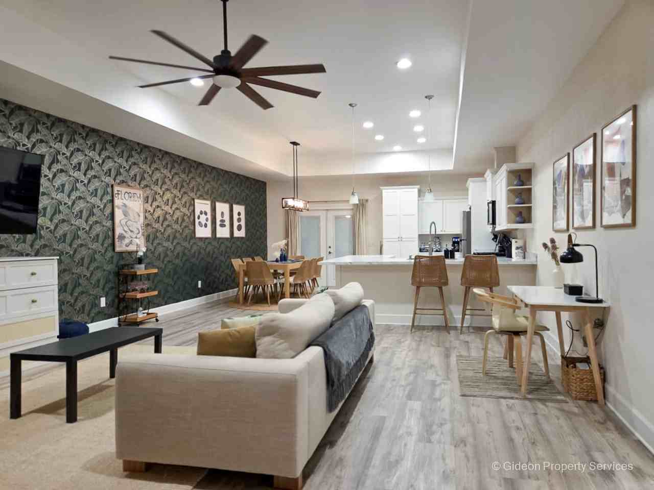 4460 Nw 19th St - Photo 7 of 38