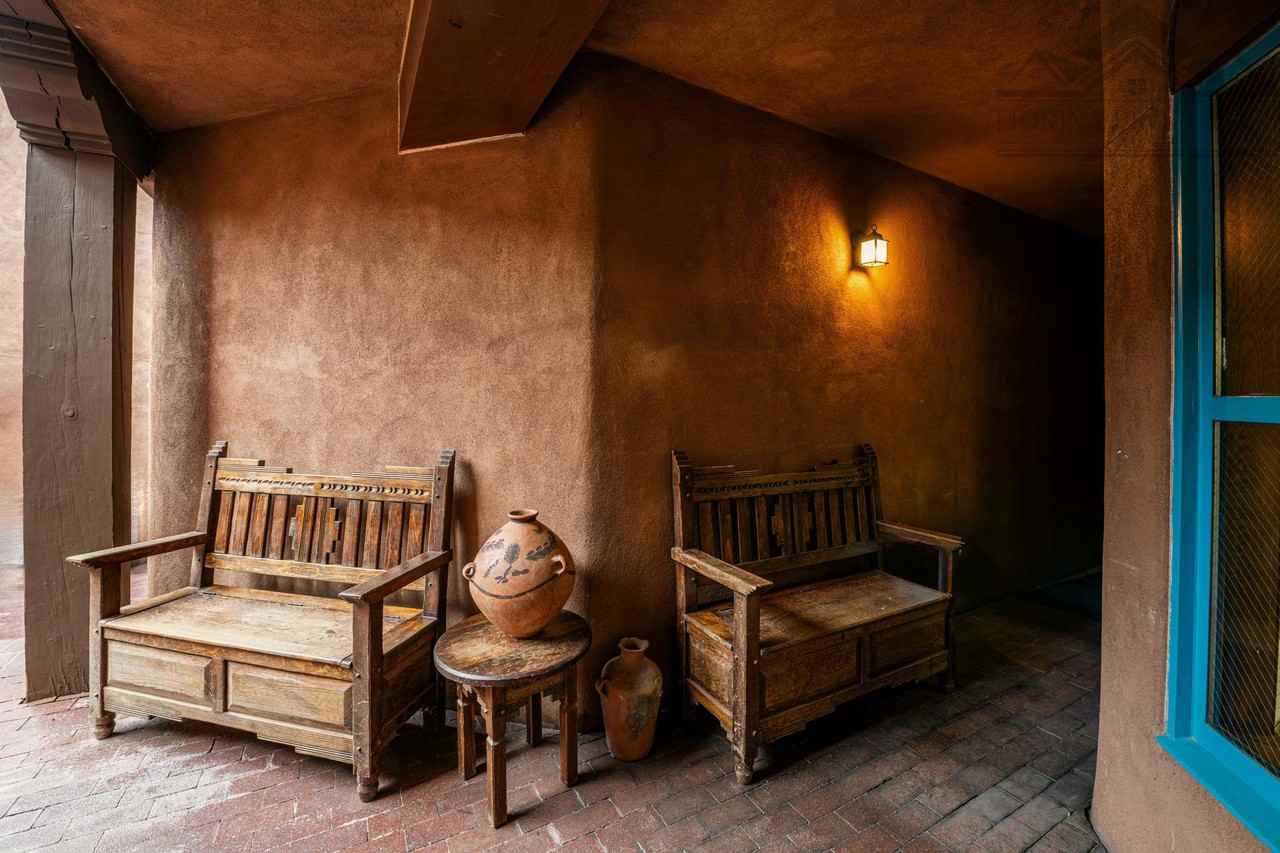 211 W Water St - Photo 5 of 27