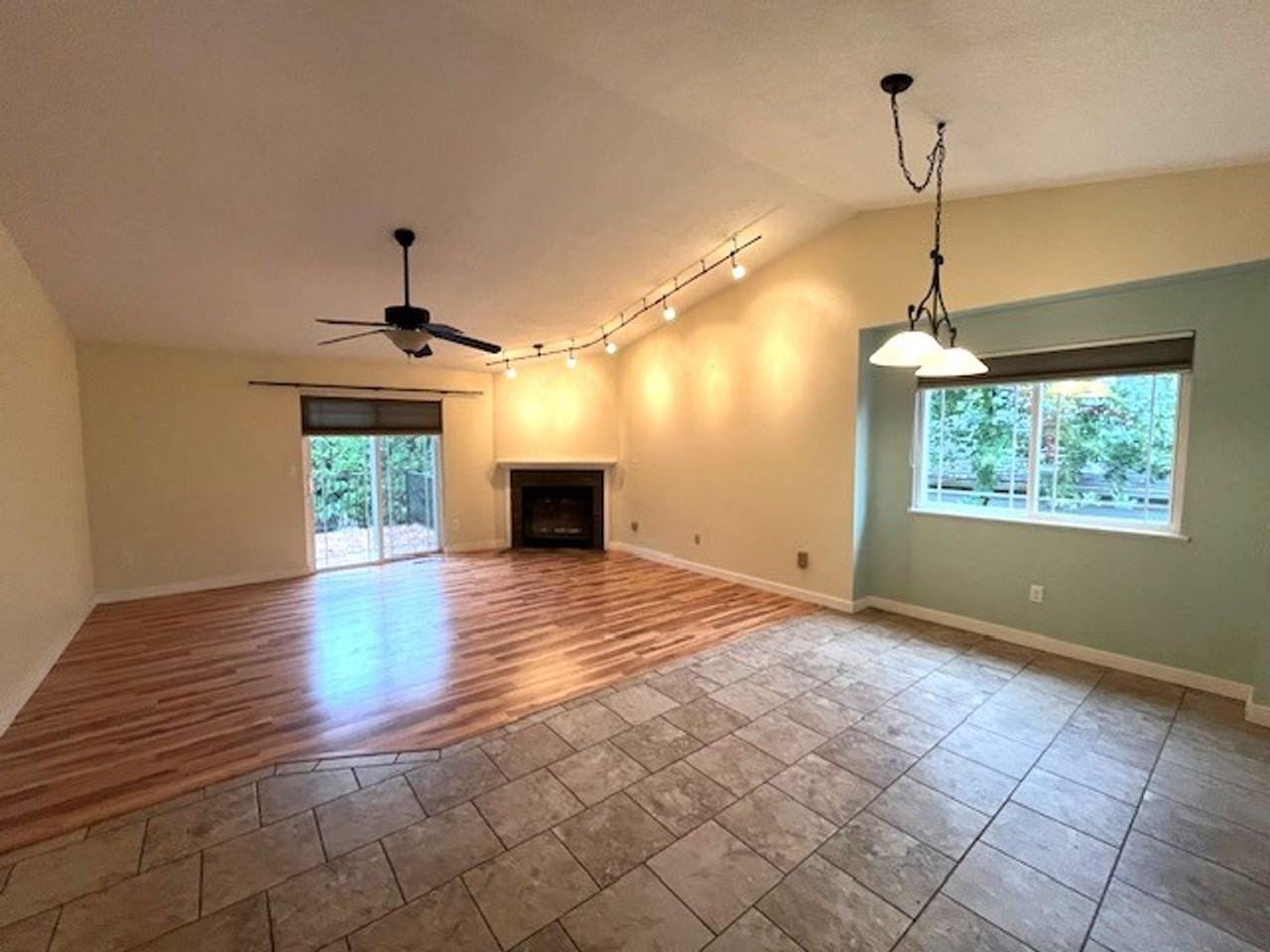 380 Nw 1st St - Photo 6 of 18