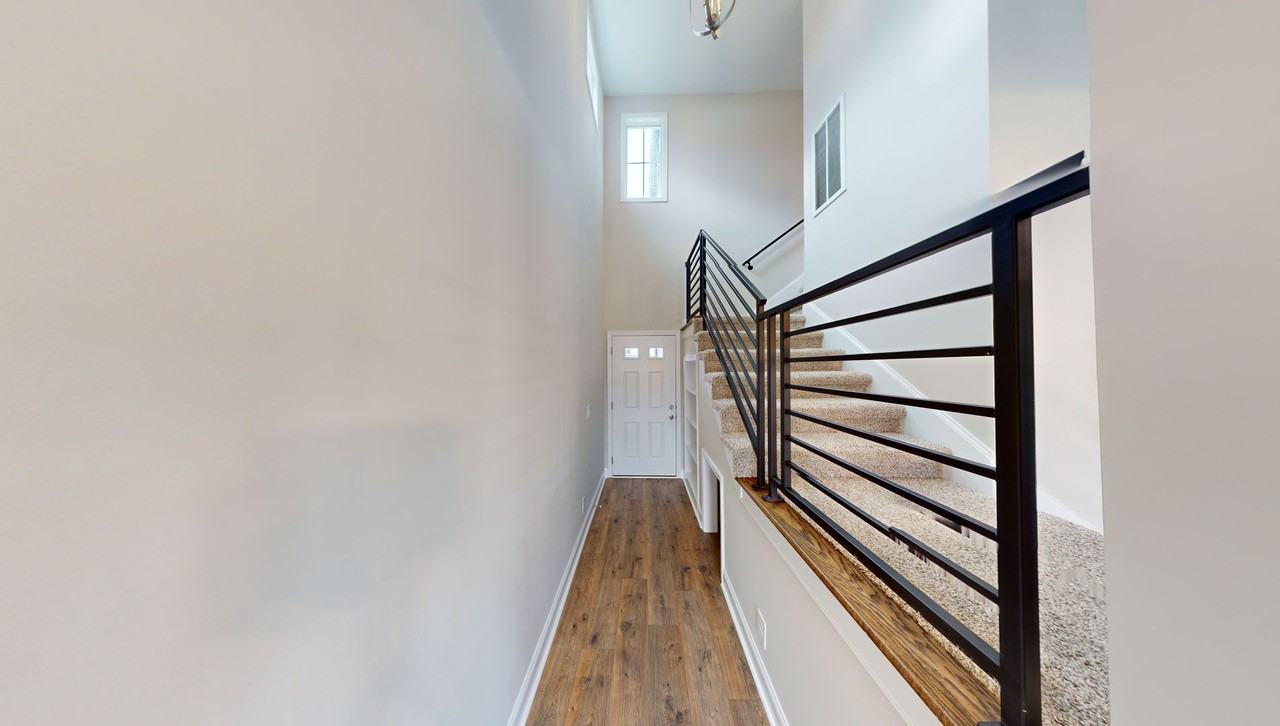 2075 Ireland Way - Photo 3 of 22