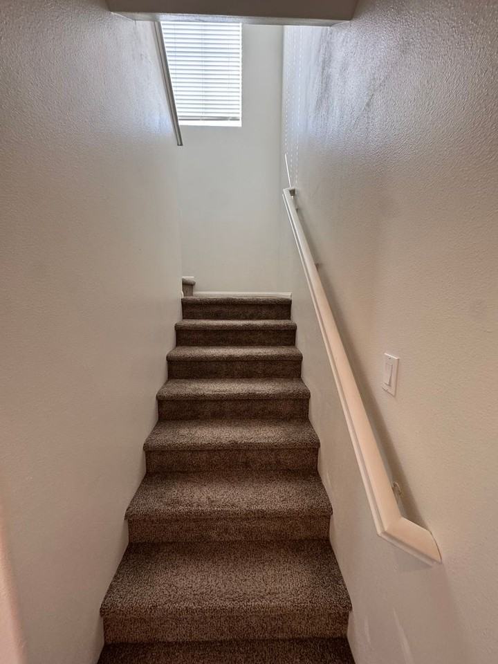 1935 Celebration Ave - Photo 5 of 17