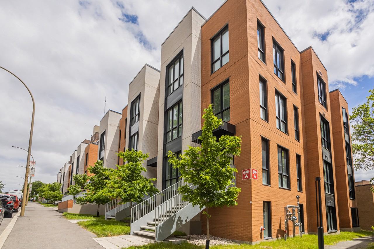 1750 Cedar - Photo 3 of 45