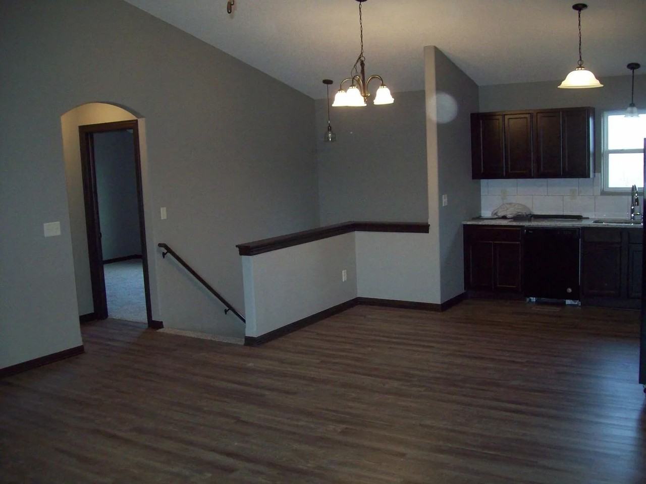 5350 N Cypress St - Photo 2 of 14