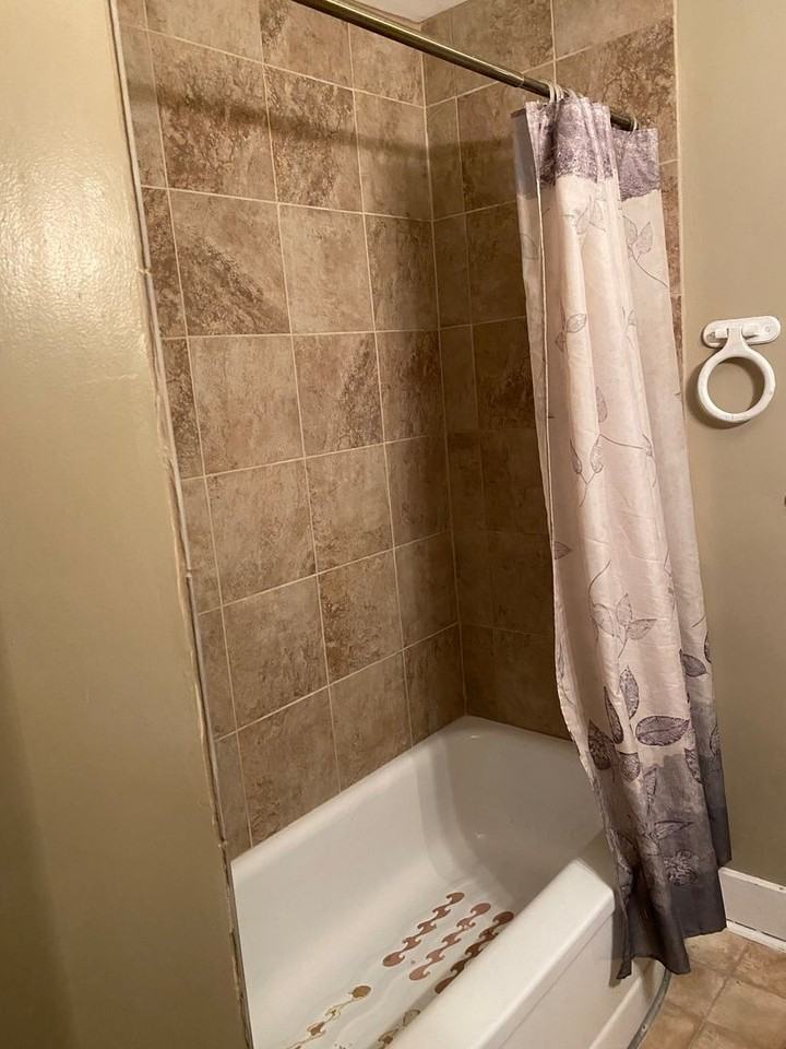 4652 Camargo Rd - Photo 2 of 10