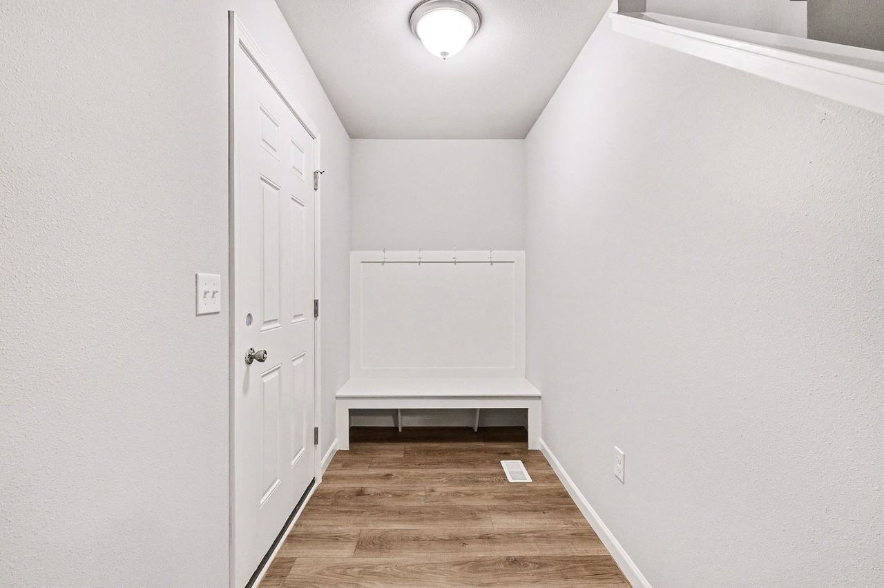 921 Illinois St - Photo 6 of 22