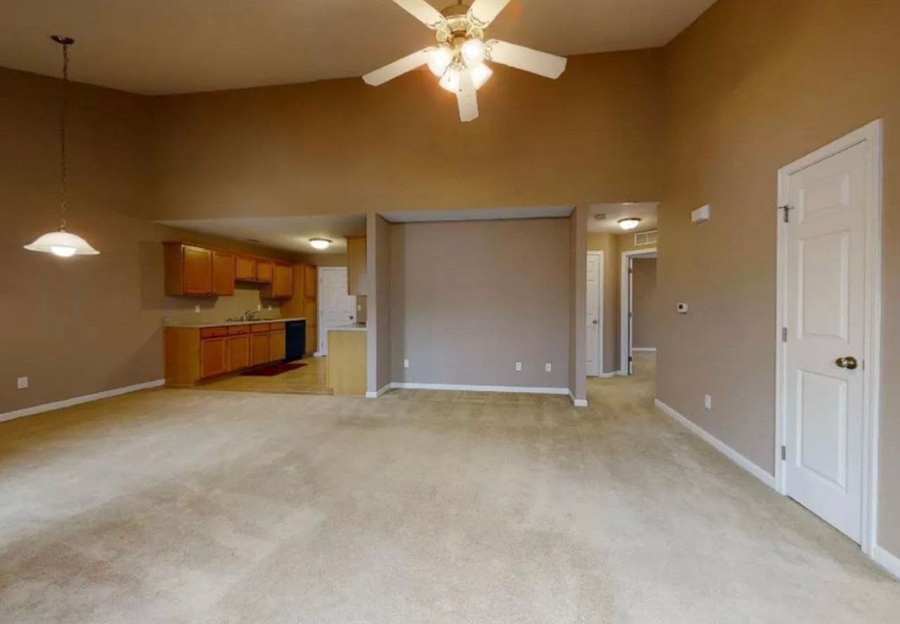 1358 Mariner Way - Photo 4 of 15