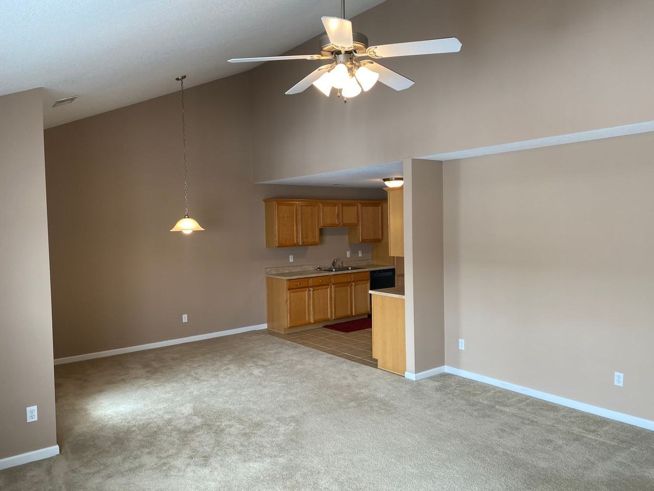 1358 Mariner Way - Photo 5 of 15