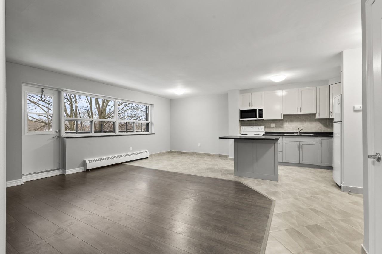 473 Linwell Road - Photo 2 of 41