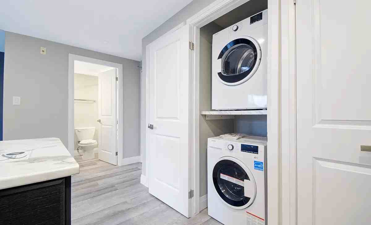 2200 Sherobee - Photo 3 of 37