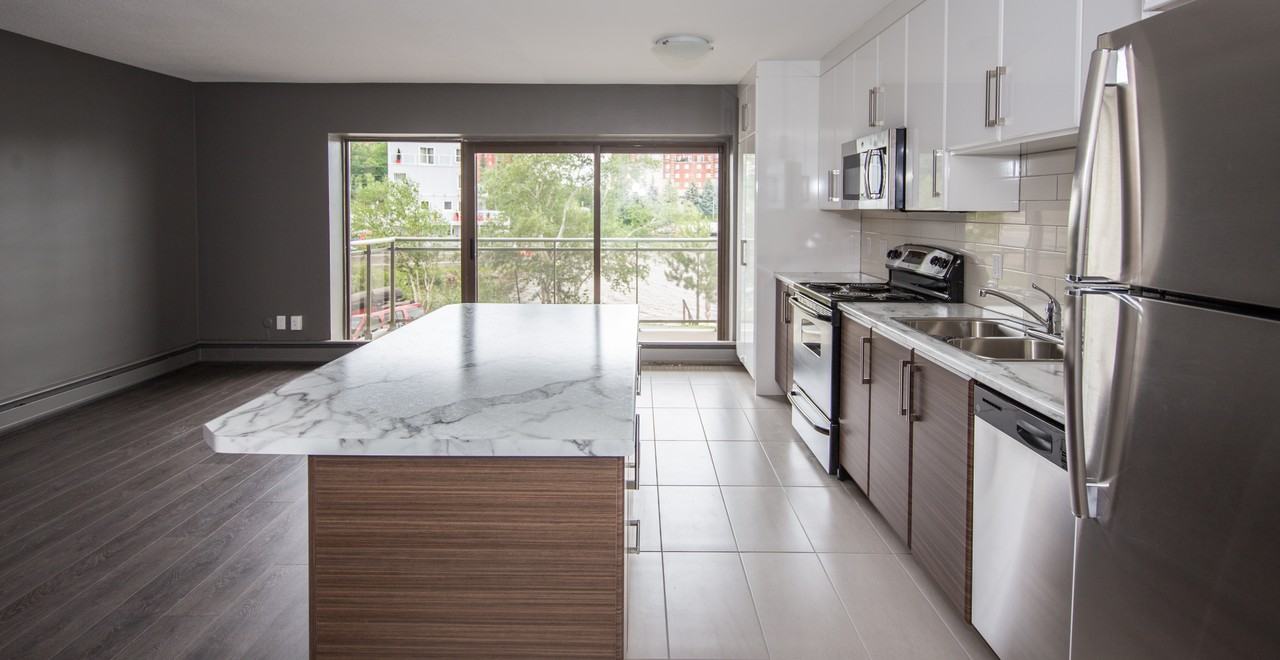 1720 Paris Street - Photo 2 of 28