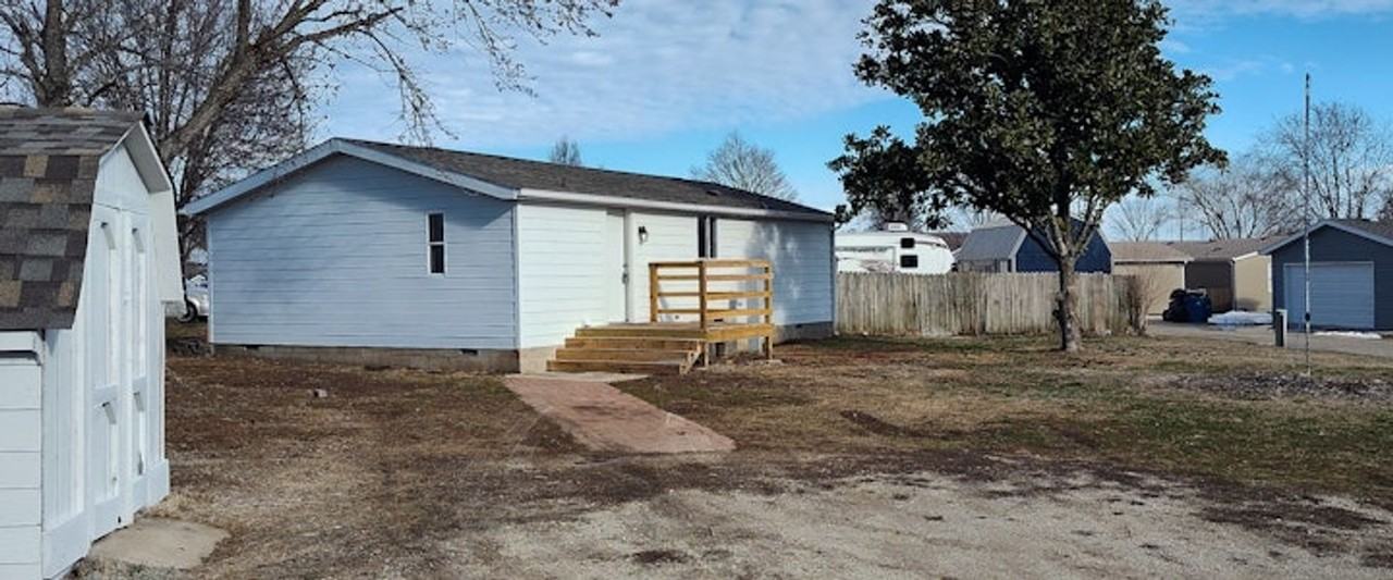 145 Kelli Cir - Photo 2 of 15