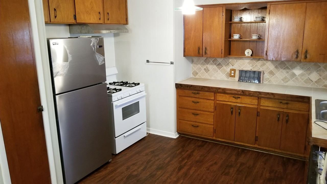 514 Mcarthur Dr - Photo 5 of 10