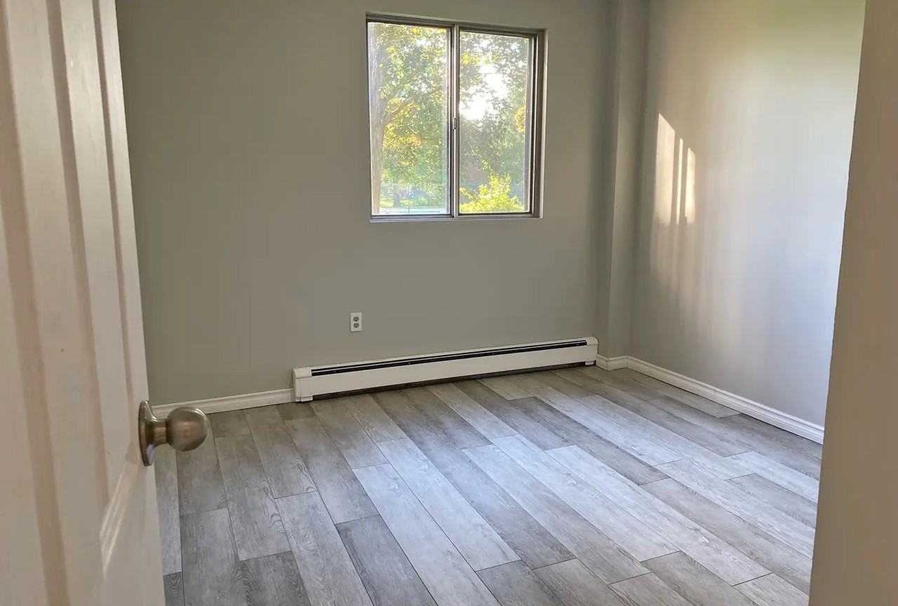 Riverview Towers - Photo 5 of 19